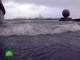 В Санкт-Петербурге в понедельник объявлено штормовое предупреждение