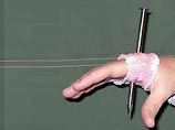 Англичанин пригвоздил себя к столу, повторяя трюк из телепередачи Англичанин пригвоздил себя к столу, повторяя трюк из телепередачи