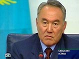 Президент Казахстана Нурсултан Назарбаев просит парламент дать согласие на назначение премьер-министром страны Карима Масимова. Сомнений в том, что его утвердят, нет: парламент полностью подконтролен президенту