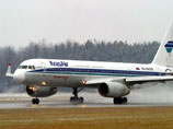 Пассажирский самолет Ту-204 совершил в четверг днем аварийную посадку в аэропорту "Емельяново" в Красноярске