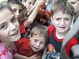 Летом в ущелье будет открыт лагерь "Патриот", куда, по словам президента, на отдых со всей Грузии приедут тысячи подростков