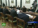 Путин объяснил чиновникам, как правильно переселять соотечественников в Россию Путин объяснил чиновникам, как правильно переселять соотечественников в Россию