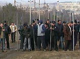 Драка с крымскими татарами в Симферополе за землю: есть пострадавшие Драка с крымскими татарами в Симферополе за землю: есть пострадавшие