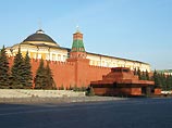 Более пятисот человек пришли в день смерти Ленина к его мавзолею