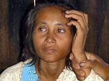 Растут сомнения по поводу личности женщины, неожиданно появившейся в джунглях на северо-востоке Камбоджи. Семья, у которой она сейчас живет, настаивает, что это их дочь Рочом Пнгиен, пропавшая 19 лет назад