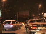Снегопад парализовал движение транспорта в Москве Снегопад парализовал движение транспорта в Москве