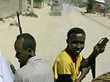 Радио сообщило также, что неизвестными вооруженными лицами за минувшие сутки в Могадишо совершено ряд убийств мирных жителей. Причины этих преступлений не приводятся