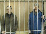 Следователи едут в Читу в сопровождении 180-ти московских омоновцев. Михаил Ходорковский и Платон Лебедев сейчас находятся в следственном изоляторе в этом городе