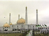 В Туркмении поминают Ниязова - 40 дней со дня его кончины