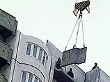 При этом одной из наиболее коррумпированных сфер генпрокурор снова упомянул жилищное строительство. "Посмотрите на запредельные цены на рынке жилья. Очевидно, что в эти цены заложена коррупционная составляющая", - сказал Чайка При этом одной из наиболее коррумпированных сфер генпрокурор снова упомянул жилищное строительство. "Посмотрите на запредельные цены на рынке жилья. Очевидно, что в эти цены заложена коррупционная составляющая", - сказал Чайка