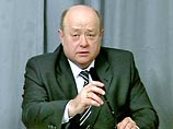 Михаил Фрадков демонстративно уведомил президента, что в ближайшее время хотел бы "уточнить структуру правительства и решить ряд кадровых вопросов"