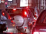 В центре города заторы отмечены на Кремлевской и Москворецкой набережных, на улицах Пятницкая, Тверская, Неглинная, на Цветном бульваре, а также на улицах Знаменка, Остоженка и Пречистенка В центре города заторы отмечены на Кремлевской и Москворецкой набережных, на улицах Пятницкая, Тверская, Неглинная, на Цветном бульваре, а также на улицах Знаменка, Остоженка и Пречистенка