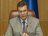 Фракция Блока Тимошенко заблокировала трибуну парламента Украины, требуя объяснений Януковича Фракция Блока Тимошенко заблокировала трибуну парламента Украины, требуя объяснений Януковича