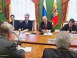Консультации с крупнейшими представителями российского бизнеса президент РФ проводит один-два раза в год. Последний раз он общался с бизнесменами в марте 2006 года