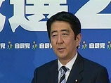 Премьер-министр Японии Синдзо Абэ считает заключение мирного договора с Россией заветом своего отца