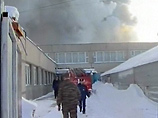 В пожаре в мебельном цехе в Екатеринбурге погибли 12 человек, 10 госпитализированы