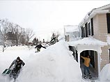 Маленькая американская деревня идет на рекорд: там выпало три с половиной метра снега
