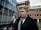 Адвокаты признали вину Гуса Хиддинка, которого подставил собственный фанат Адвокаты признали вину Гуса Хиддинка, которого подставил собственный фанат