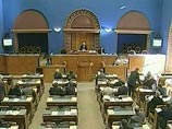 В ходе второго чтения законопроекта, которое завершилось в парламенте накануне, в текст были внесены поправки, предусматривающие демонтаж стоящего в центре Таллина монумента Солдату-Освободителю города от гитлеровской оккупации