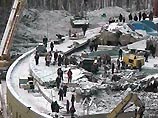 В Москве помянули жертв "Трансвааля". Лужков объявил о строительстве нового аквапарка В Москве помянули жертв "Трансвааля". Лужков объявил о строительстве нового аквапарка
