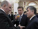 Фрадков привез в Туркмению главу "Газпрома" с новыми предложениями по сотрудничеству