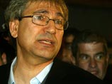 Орхан Памук сбежал из Турции в Америку, опасаясь за свою жизнь Орхан Памук сбежал из Турции в Америку, опасаясь за свою жизнь