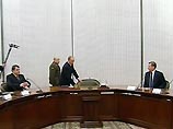 Глава государства также сказал, что подписал указ о назначении министром обороны Анатолия Сердюкова, ранее занимавшего пост главы Федеральной налоговой службы Глава государства также сказал, что подписал указ о назначении министром обороны Анатолия Сердюкова, ранее занимавшего пост главы Федеральной налоговой службы