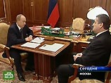 Со своей стороны Алханов поблагодарил президента за высокую оценку его работы Со своей стороны Алханов поблагодарил президента за высокую оценку его работы