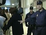 Угонщик Boeing 737 был обезврежен пассажирами в момент приземления лайнера Угонщик Boeing 737 был обезврежен пассажирами в момент приземления лайнера