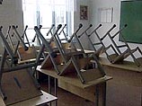 Уроки для  школьников  в  ряде  регионов России отменены из-за морозов и эпидемий