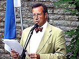 Президент Эстонии Тоомас Хендрик Ильвес подписал в среду поправки к закону "О языке", принятые парламентом 8 февраля. Они вступят в силу на следующий день после публикации их в "Государственном вестнике" Президент Эстонии Тоомас Хендрик Ильвес подписал в среду поправки к закону "О языке", принятые парламентом 8 февраля. Они вступят в силу на следующий день после публикации их в "Государственном вестнике"
