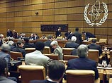 Вместе с тем, власти Ирана предоставили экспертам МАГАТЭ доступ ко всем заявленным ядерным материалам и объектам для проведения необходимых инспекций в соответствии с требованиями Договора о нераспространении ядерного оружия, констатирует доклад