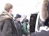 В Москве милиция задержала двоих участников митинга у посольства Эстонии