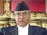 Короля Непала лишили собственности. Его хотят привлечь за "узурпацию власти"