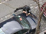 В Вене грабитель банка захватил в заложники трех человек