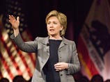 Кандидат в президенты США Хиллари Клинтон не сообщила в своих финансовых отчетах о семейном фонде
