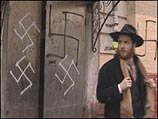 В ночь на пятницу владивостокская синагога была расписана нацистскими свастиками и антисемитскими надписями