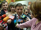 В субботу глава Красноярского края Александр Хлопонин провел совещание с руководителями здравоохранения, силовых структур и с организаторами мероприятия, во время которого произошло массовое отравление В субботу глава Красноярского края Александр Хлопонин провел совещание с руководителями здравоохранения, силовых структур и с организаторами мероприятия, во время которого произошло массовое отравление