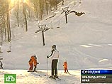 На месте схода лавины в Красной Поляне дополнительные наряды спасателей продолжают искать пострадавших На месте схода лавины в Красной Поляне дополнительные наряды спасателей продолжают искать пострадавших