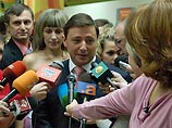 Четверо отравившихся на балу у губернатора Хлопонина попали в реанимацию Четверо отравившихся на балу у губернатора Хлопонина попали в реанимацию