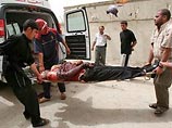 По данным местной полиции, двое смертников привели в действие закрепленные на теле взрывные устройства посреди группы паломников, направлявшихся в священный для шиитов город Кербела