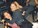 Ранее первые близнецы Америки, 25-летние сестры Дженна и Барбара Буш, прославились целой серией скандалов, связанных с пристрастием к спиртному