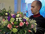 Составлен рейтинг желанных и нежеланных подарков на 8 марта: стоит дарить цветы, не стоит - сковородки Составлен рейтинг желанных и нежеланных подарков на 8 марта: стоит дарить цветы, не стоит - сковородки