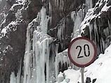 Транскавказская магистраль перекрыта из-за сильного снегопада