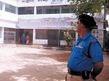 Приставы не смогли выселить собственницу в Бутово: их не пустила молодежь Приставы не смогли выселить собственницу в Бутово: их не пустила молодежь