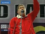 Чавес вновь обрушился на Буша, назвав его "политическим трупом"  