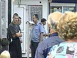 Для того чтобы ее обезвредить, сотрудникам правоохранительных органов пришлось оцепить все здания, расположенные на территории жилого городка Биробиджанского военного гарнизона Для того чтобы ее обезвредить, сотрудникам правоохранительных органов пришлось оцепить все здания, расположенные на территории жилого городка Биробиджанского военного гарнизона