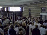 Давка на пересадочных станциях в центре и на существующем кольце - создана искусственно из-за того, что почти все варианты поездки из пункта А в пункт Б лежат через центр Давка на пересадочных станциях в центре и на существующем кольце - создана искусственно из-за того, что почти все варианты поездки из пункта А в пункт Б лежат через центр