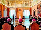 Протокол папских аудиенций прост, строг и не меняется веками