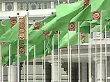 Новый президент Туркмении убрал изображение Туркменбаши с государственного флага Новый президент Туркмении убрал изображение Туркменбаши с государственного флага